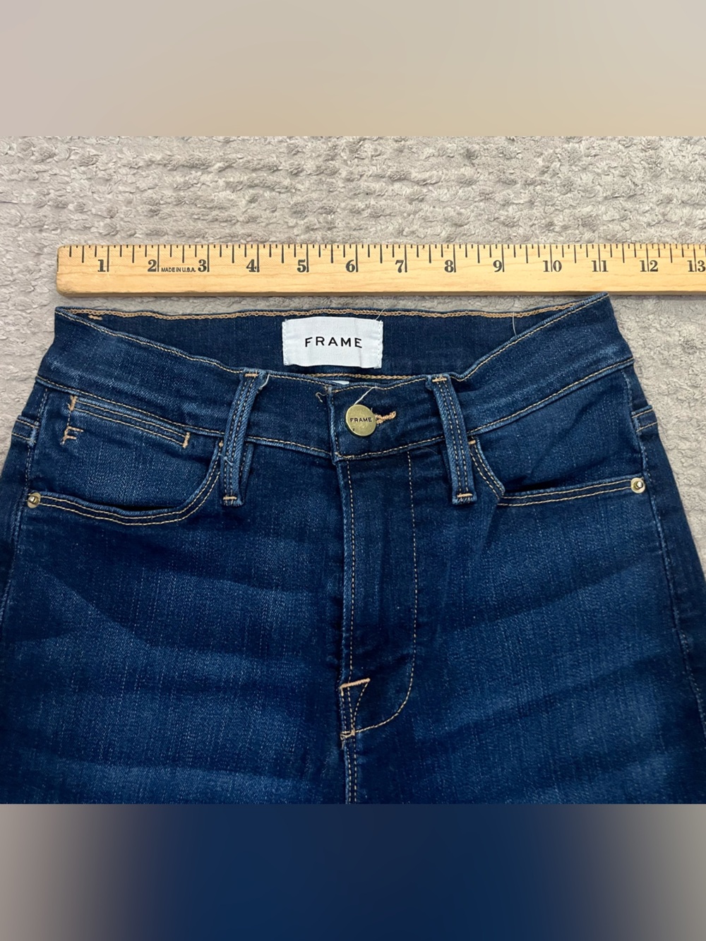 Frame Le High Straight Jeans - Cobbert Rips - Picture 5 of 9